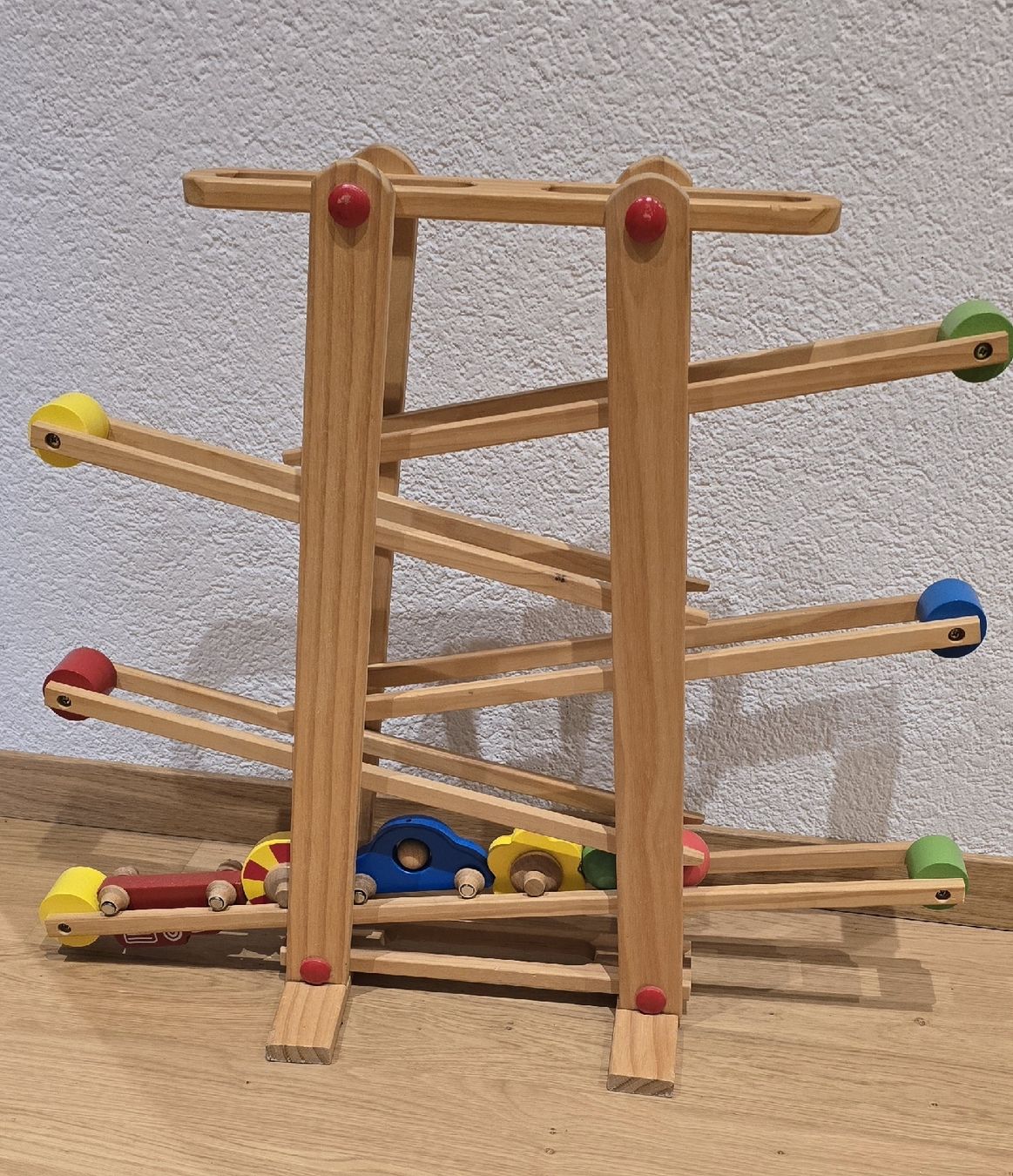 Jouets: Holzkugelbahn mit Autos – D'occasion à Boll par BernerIn_89