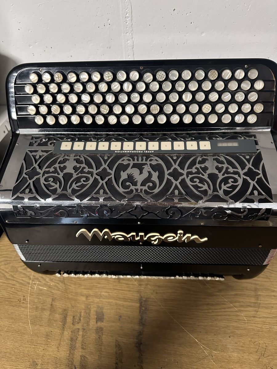 Musikinstrumente: Akkordeon Maugein – Gebraucht aus Altendorf von Ama123 1