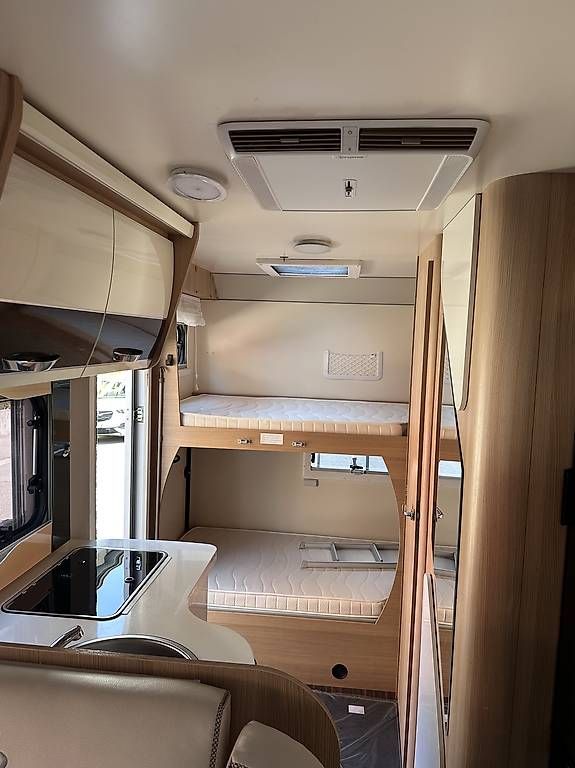 Mobilhome: Camper mansardato – Usato da Davesco-Soragno venduto da mic_9nn9 2