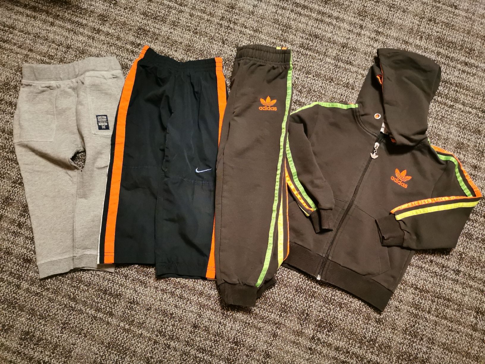 Lotti & Set di vestiti: Kleiderpaket Jungen 98 104 – Usato da Grindelwald venduto da Sala33 2