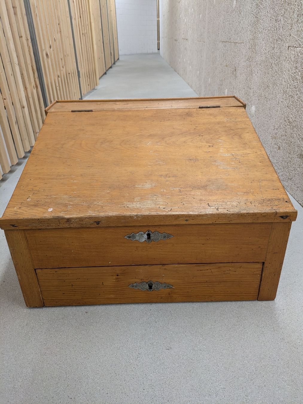 Articoli in legno: Sekretär aus Holz – Usato da Zürich venduto da rechschr