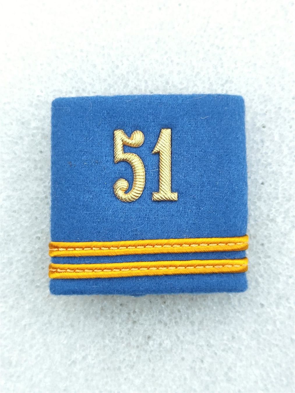 Placchette & Badge: Schulterpatte Oberleutnant Bataillon 51 – Usato da Bauma venduto da SwissMilitaria