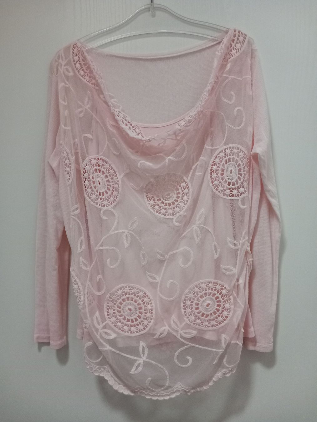 T-shirt: Rosa T-Shirt Bluse, Twinset, M,mit Seide – Usato da Näfels venduto da gil_sindamel