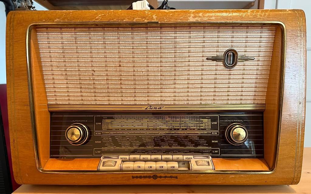 Radios: LOEWE UKW-Wellenradio – D'occasion à Wolfisberg par Santschi70 4