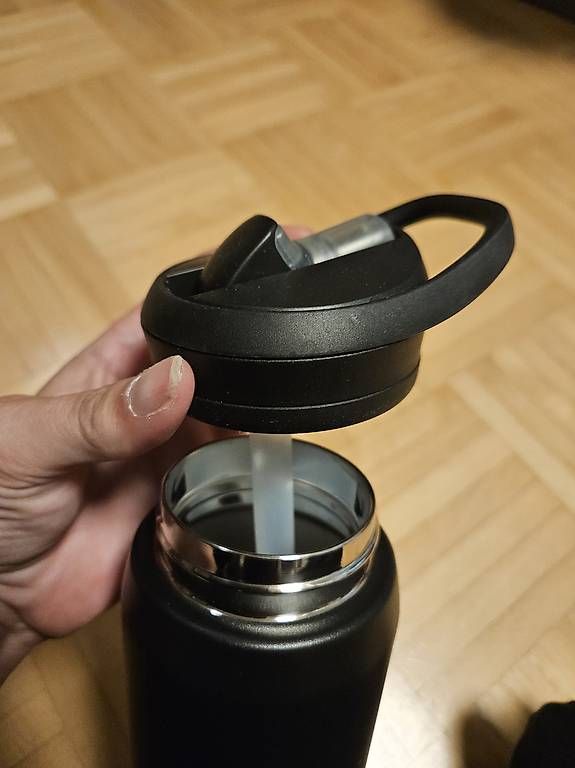 Camelbak Gourdes & Thermos: Camelbak Trinkflasche 0.75l mit Beissventil – Neuf (Voir description) à Luzern par Caro2601