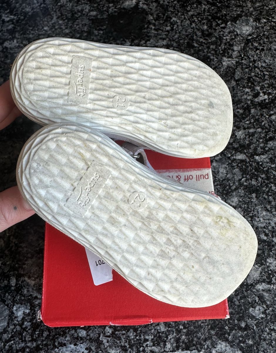 Superfit Schuhe für Mädchen: Superfit Sandalen Grösse 21 – Neu (gemäss Beschreibung) aus Schwarzenbach LU von Niinaa__ 2