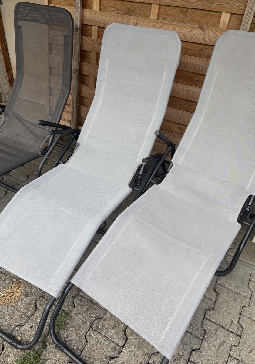 Chaises longues: Trois longues chaises  – D'occasion à Delémont par Vendeur_3