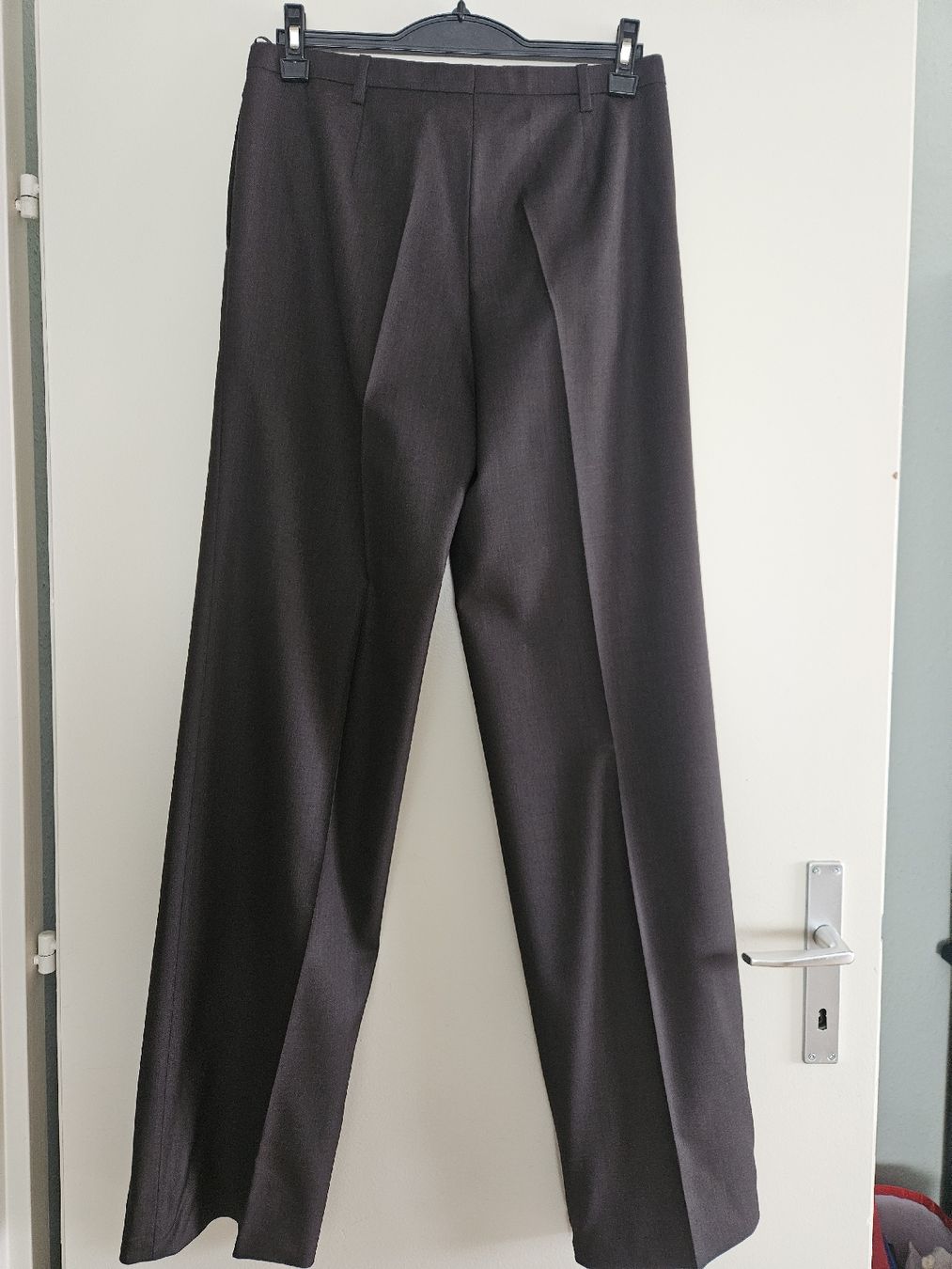 Hugo Boss Pantaloni: pantalon – Nuovo (secondo la descrizione) da Chêne-Bourg venduto da gab_7cg8 2