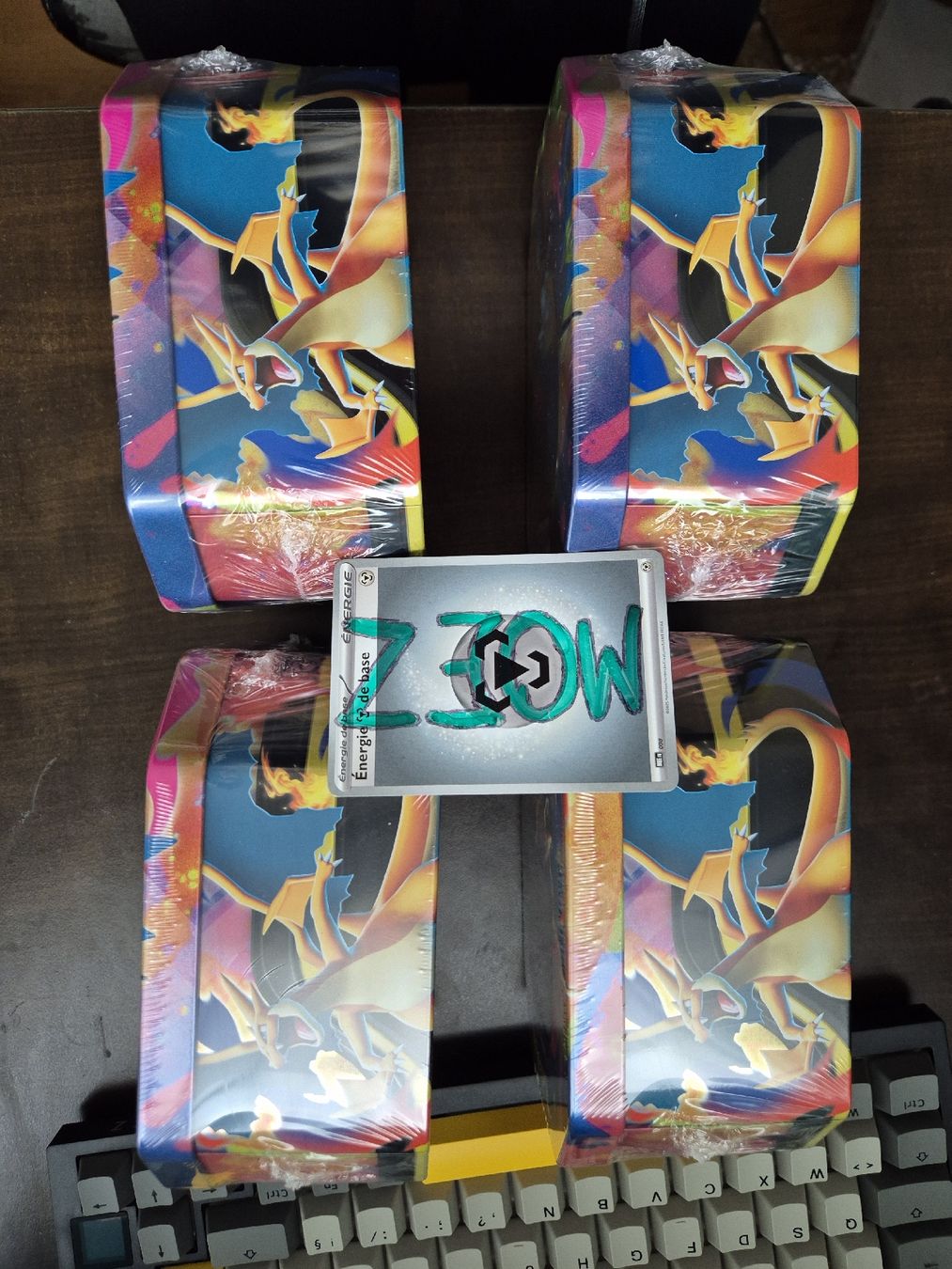 Pokémon Carte collezionabili: Pokémon Pokébox Dracaufeu Fr Scellé – Nuovo e nell'imballaggio originale da Ecublens VD venduto da moe_s767 2