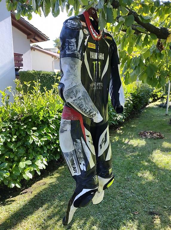 Completi: Tuta in pelle racing IXS KANGAROO – Usato da Contra venduto da urs.betschart 2