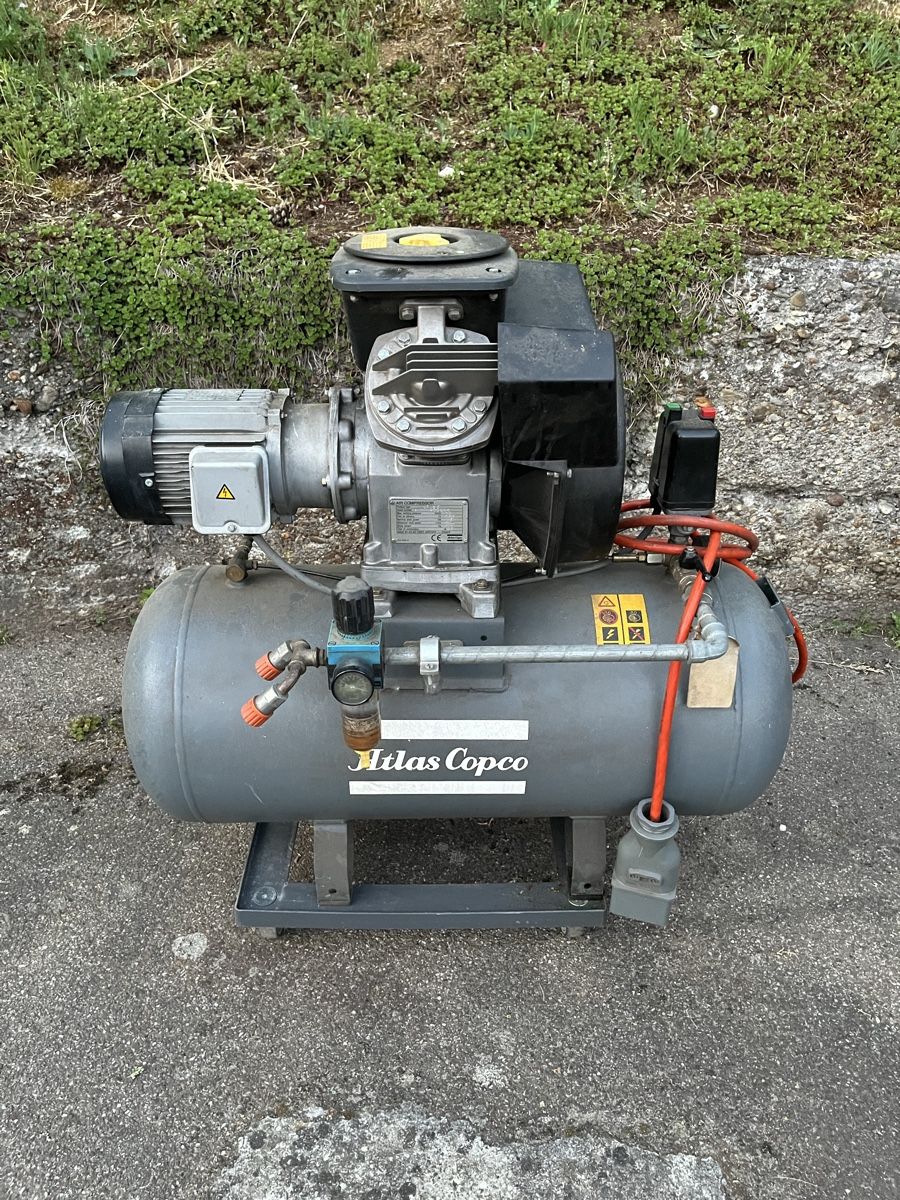 Atlas Copco Compresseurs: Kompressor Atlas Copco Luftkompressor – Défectueux à Schaffhausen par Penkova