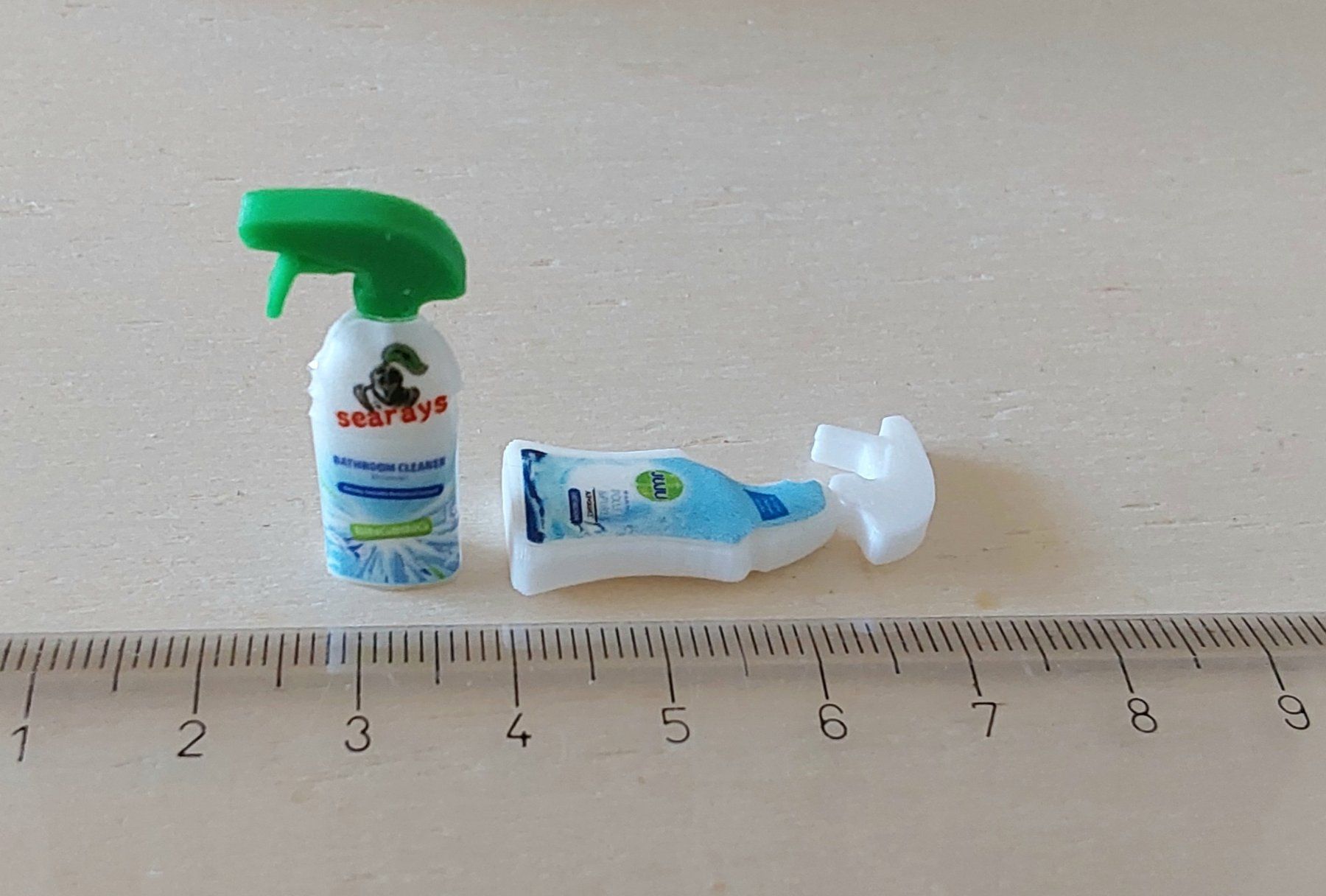 Case e mobili per bambole: 2 x Putzmittel ....1:12 – Nuovo (secondo la descrizione) da Adlikon b. Regensdorf venduto da Mara10