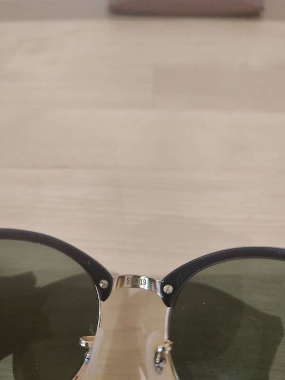 Occhiali & Lenti: Occhiali da sole Ray-Ban 4246 – Usato da Mendrisio venduto da Vee_8kcf 4