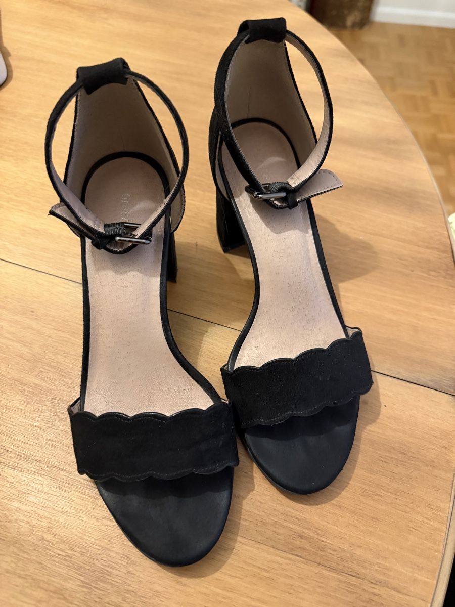 Scarpe da donna: Sandales taille 37 – Nuovo (secondo la descrizione) da Dombresson venduto da feline_ne