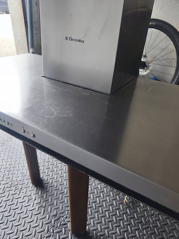 Electrolux Cappe di aspirazione: Hotte aspirante Electrolux 90cm – Usato da Sierre venduto da ana_8jqm 3