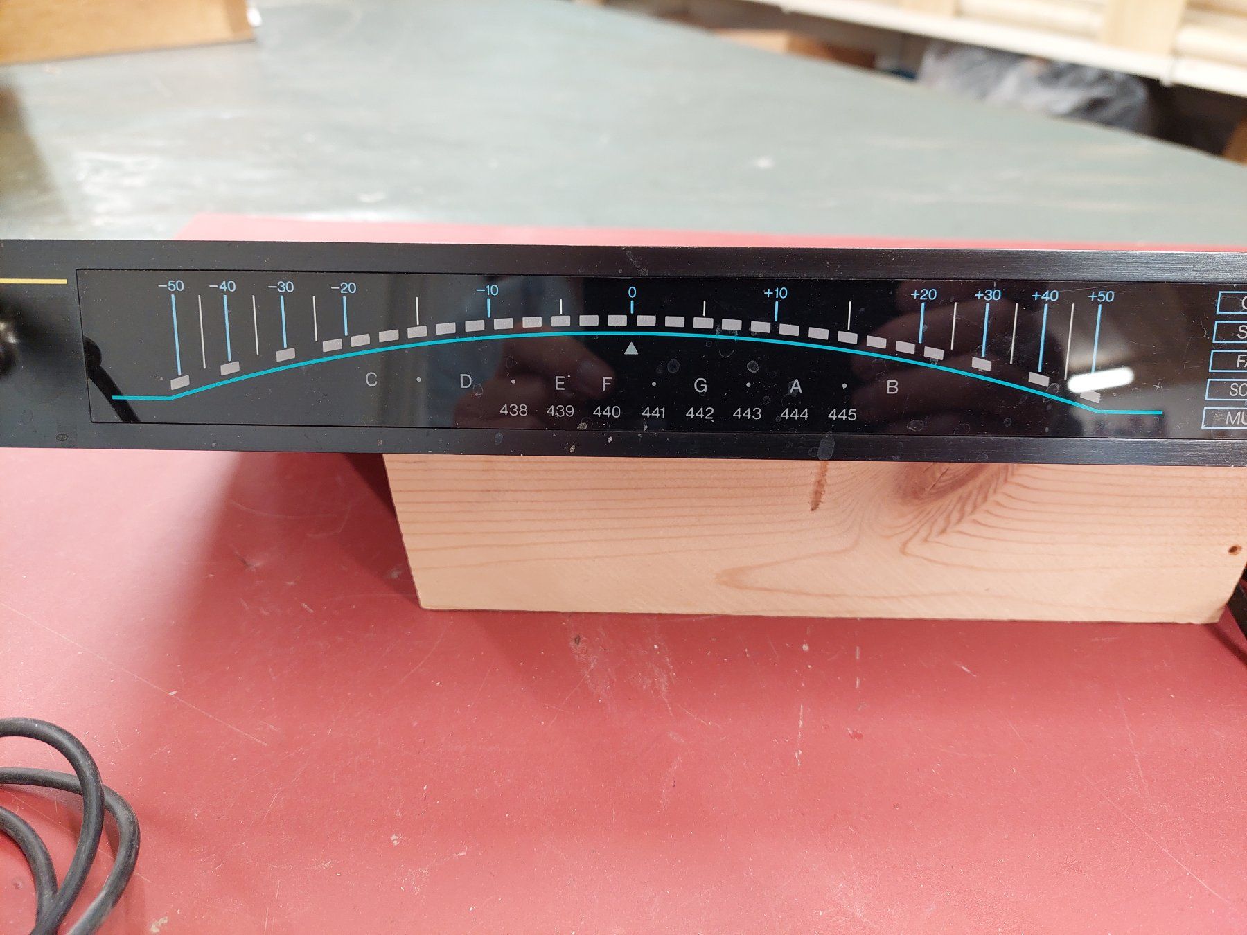 Strumenti musicali: Digital Tuner Korg DT-1 PRO / Professionelles Stimmgerät – Usato da Davos-Platz venduto da musikhauskollegger 2