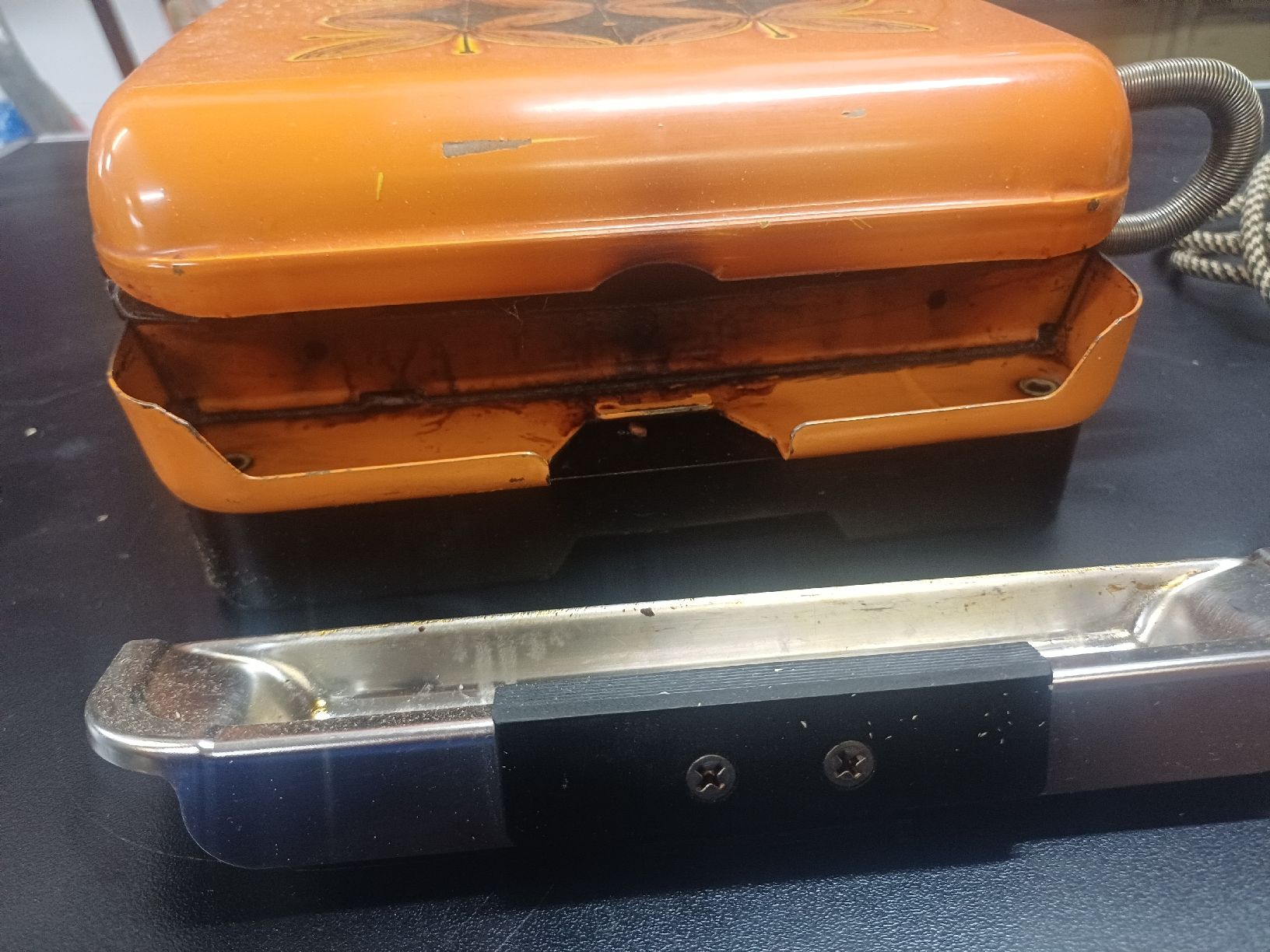 Jura Elettrodomestici da cucina: Jura Brezeleisen – Difettoso da Wangenried venduto da Recycler94 6