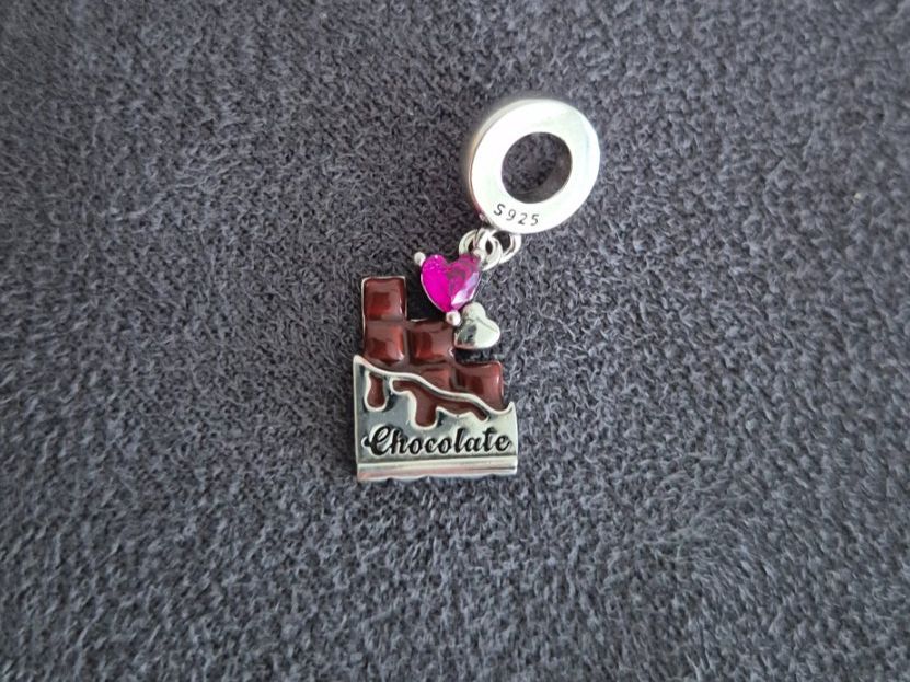 Ciondoli: Silber Charm Schokolade +Garantie – Nuovo (secondo la descrizione) da Rotkreuz venduto da Carbone_Bijou-Shop