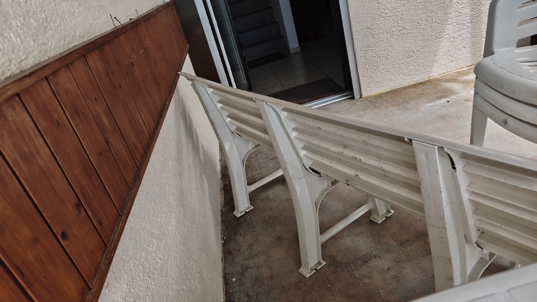 Set di tavolo e panche: Gartenmöbel Set – Usato da Steinhausen venduto da Kep_023 5