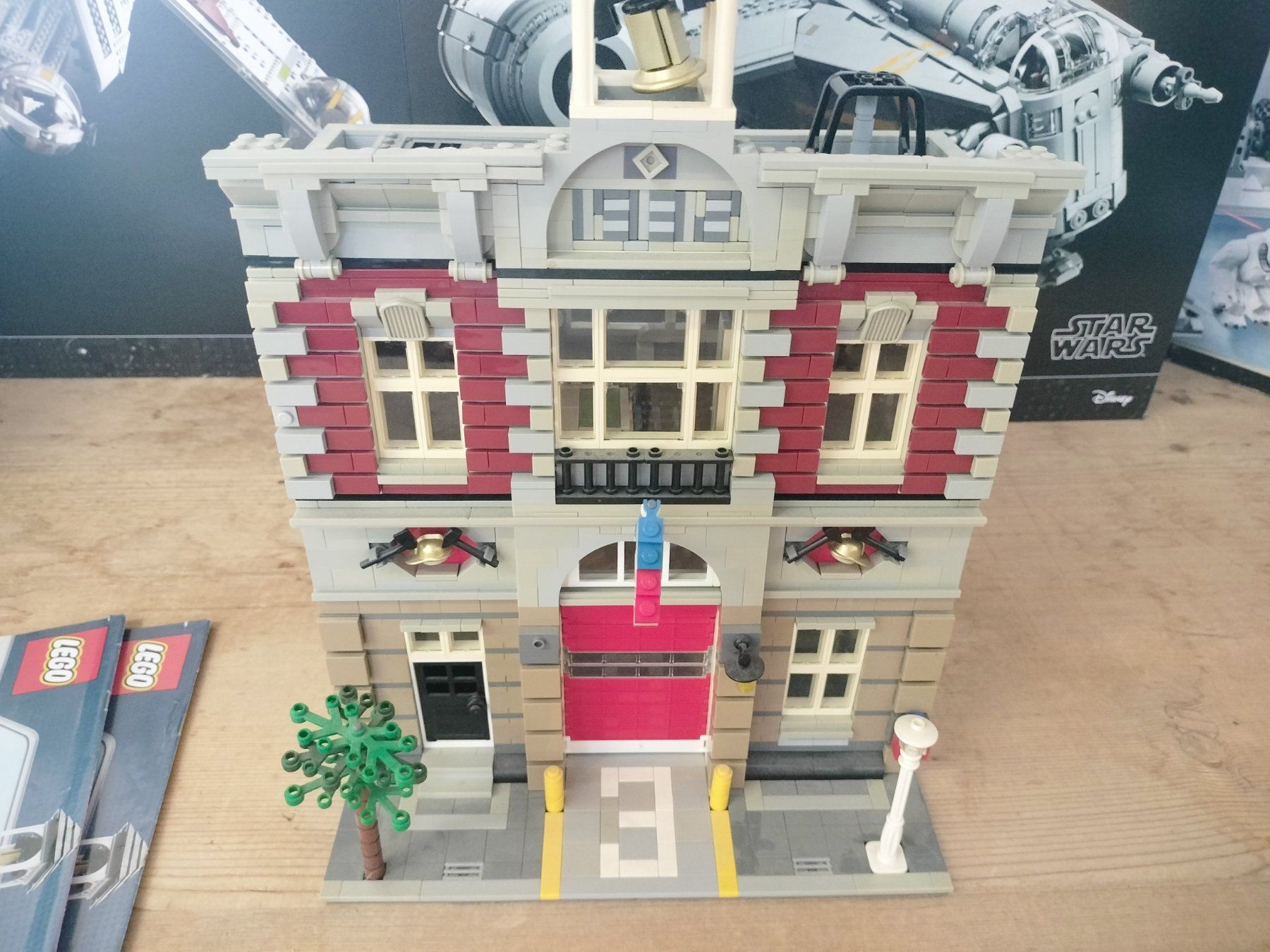 Lego Jouets: Lego Creator Expert 10197 Fire Brigade Modular ab 1.- – D'occasion à Wil SG par RoyalBricks 4