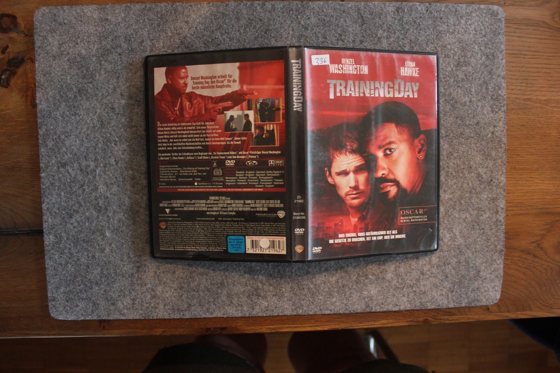 Alle DVDs: Training Day DVD(336) – Gebraucht aus Geroldswil von Schlumpfine1973