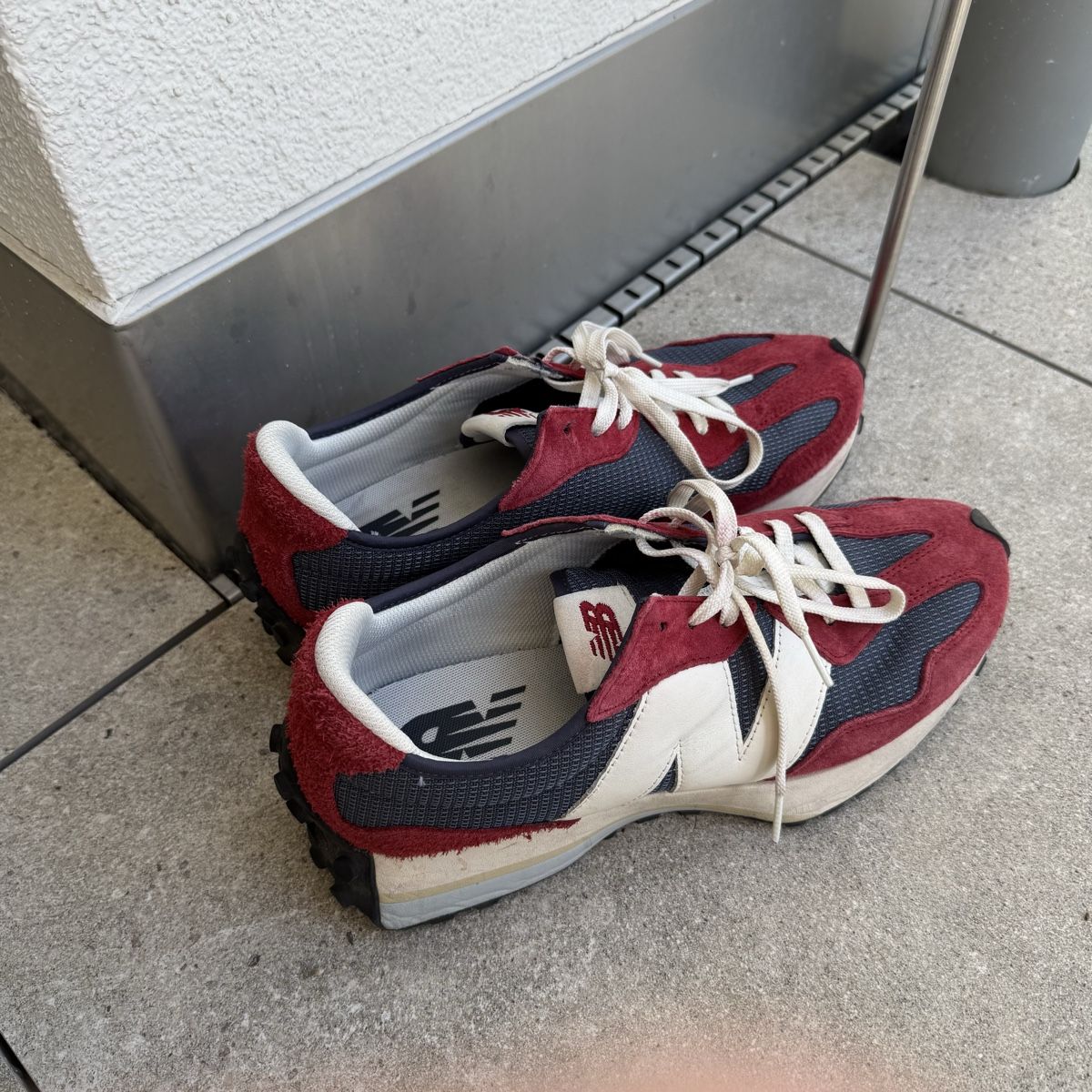 New Balance Scarpe da uomo: New Balance 327 Grösse 46.5 – Usato da Itingen venduto da JDG11