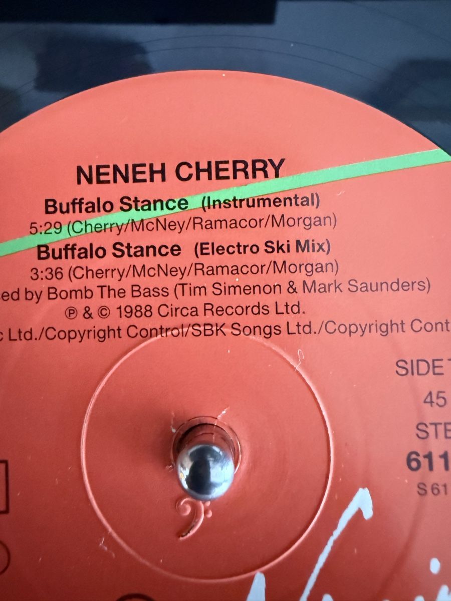 Dischi in vinile: Neneh Cherry Buffalo Stance Maxi Schallplatte – Usato da Goldach venduto da Donpancho 5
