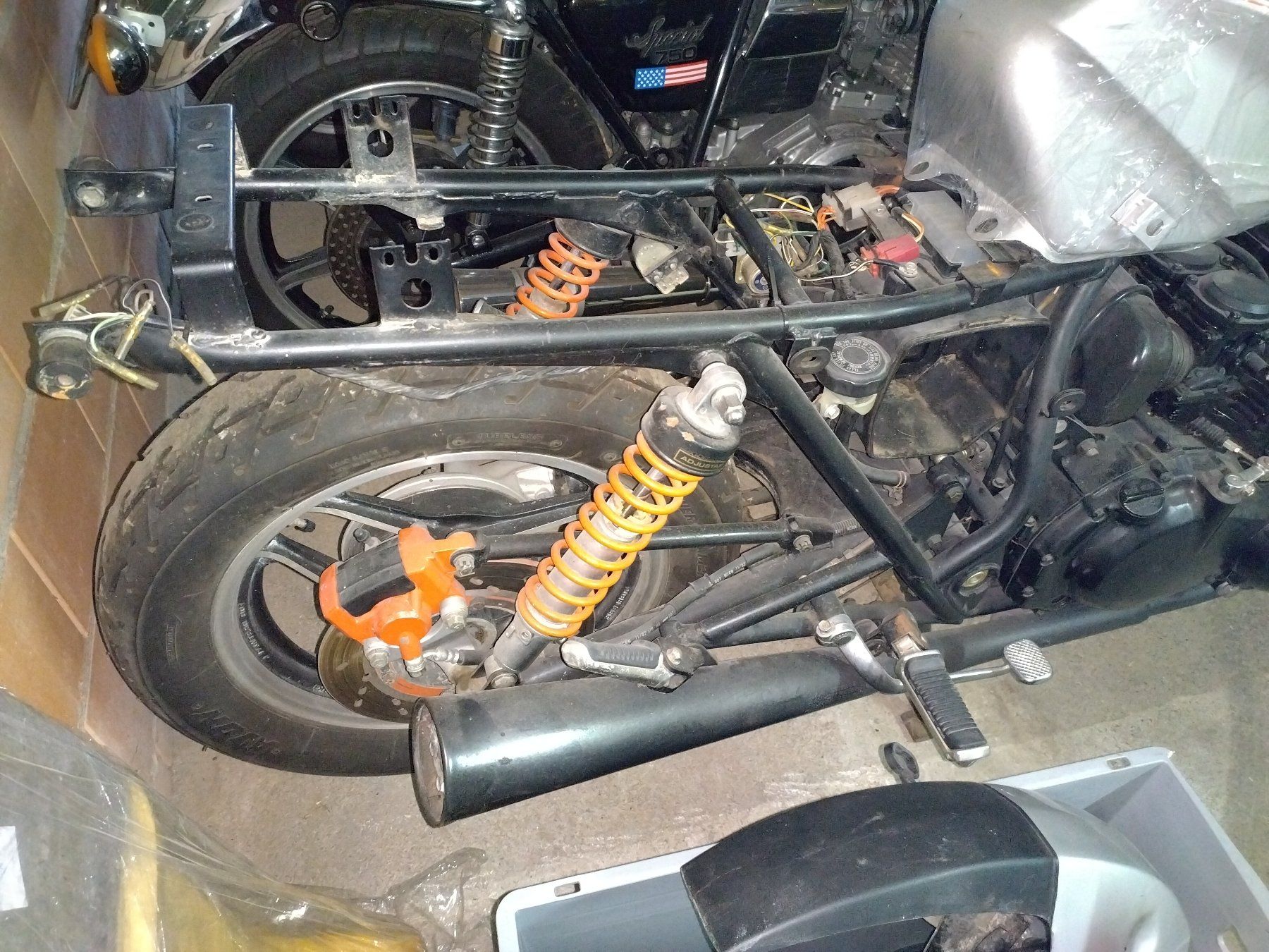 Suzuki Strada: Suzuki GS650 G Katana 1984 – Usato da Neuenegg venduto da designart64 1