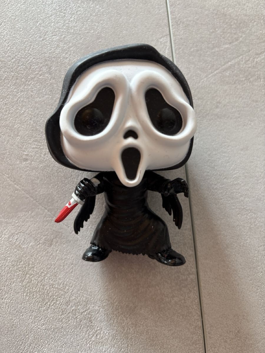 Statuette: Funko Pop Figur Scream Ghostface schwarz weiss gebraucht – Usato da Bauma venduto da Schnudi