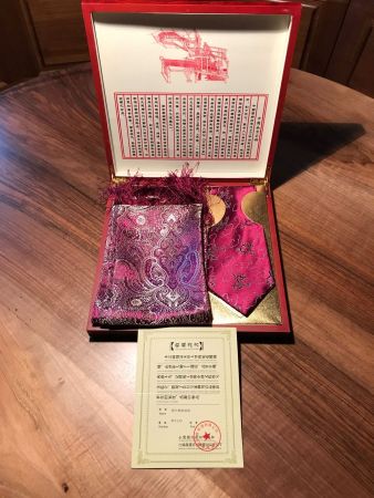 Edle chinesische Seiden Krawatte + Schal