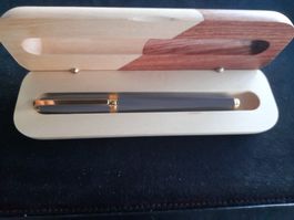 DUPONT ROLLERBALL FIDELIO LAQUE DE CHINE ET PLAQUE OR 1998