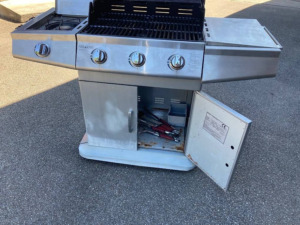 Grils: Gasgrill FIRE KING 3+1 – D'occasion à Eschenbach par kongomen 2
