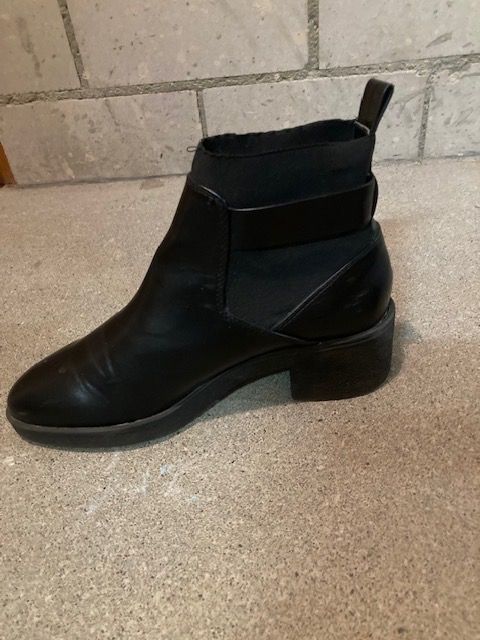 Scarpe da donna: Stiefelette – Usato da Lufingen venduto da Montreux 1