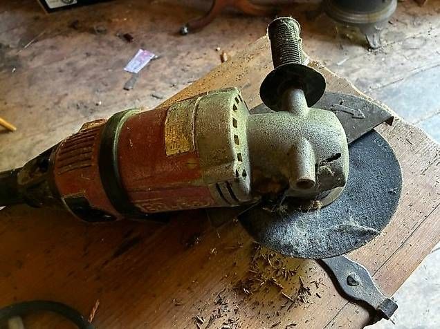Tous les outils: Meuleuse disqueuse d'angle gros diamètre – D'occasion à Sciernes-d'Albeuve par sie_7crb 3
