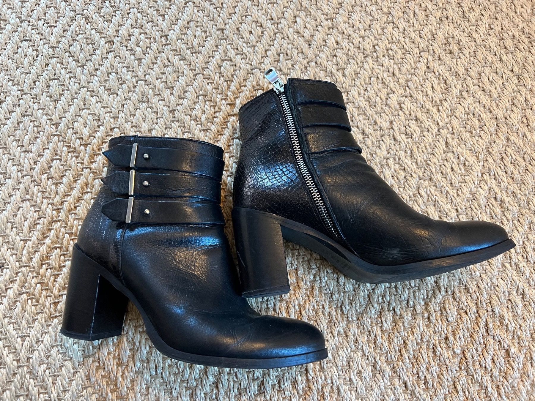 Scarpe da donna: Real leather Ankle Boots 38 – Usato da Bellinzona venduto da Samirablank 2