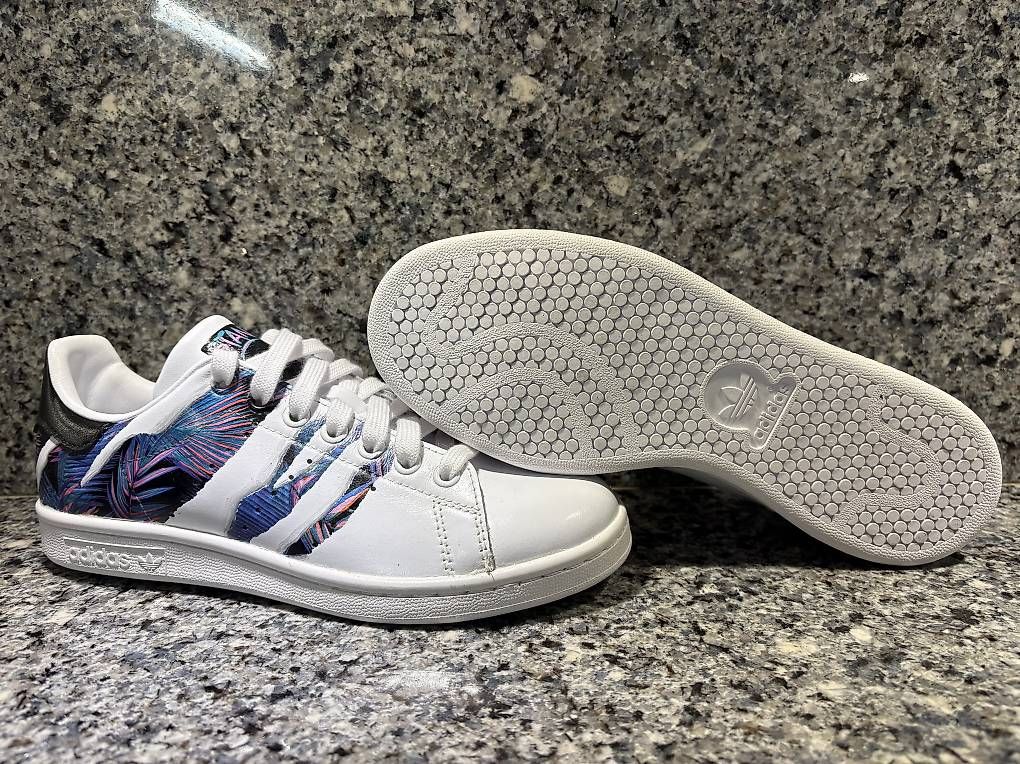 Scarpe da donna: Adidas Stan Smith custom 38 1/2 – Usato da Mendrisio venduto da French-Art 1
