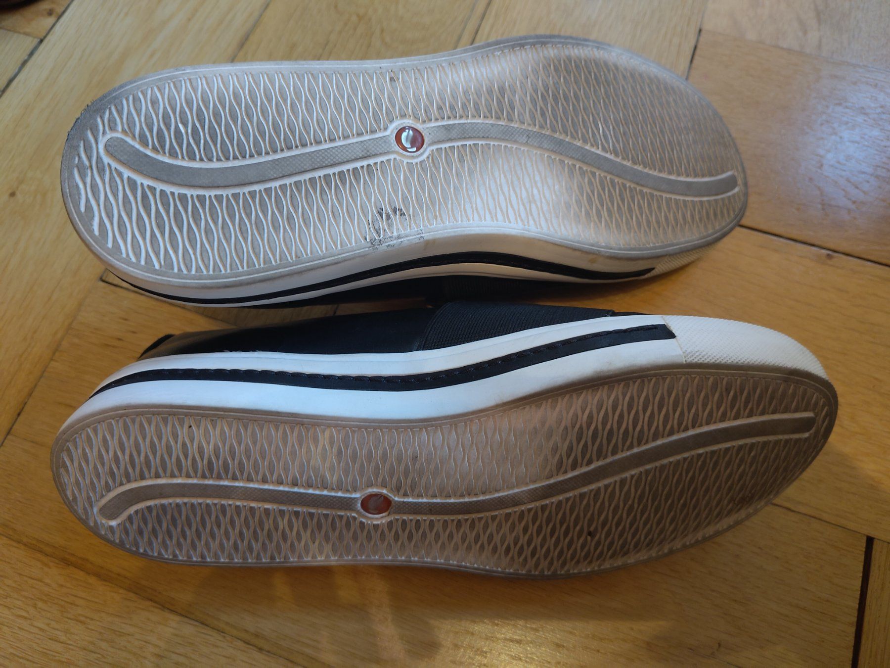 Clarks Damenschuhe: Slip-on-Schuhe – Gebraucht aus Bern von Linii 3