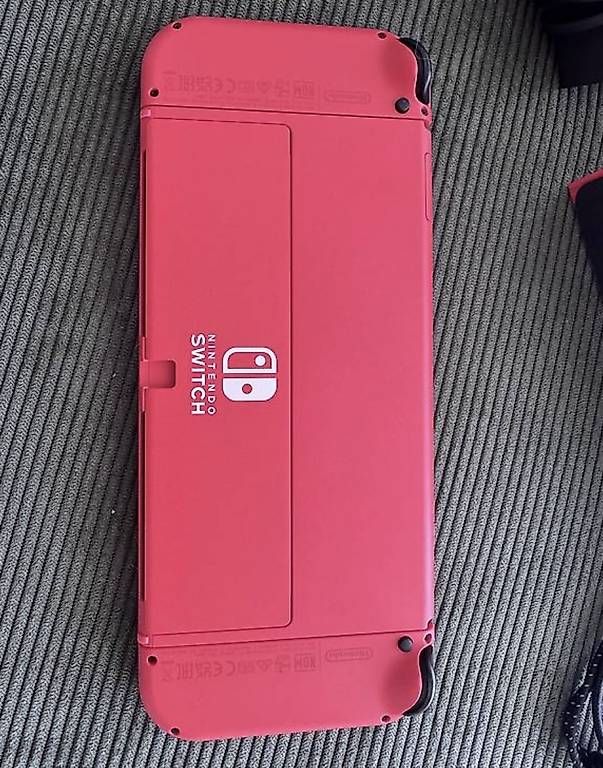 Nintendo Console: Nintendo switch édition Mario – Usato da Gampelen venduto da Dream126 1