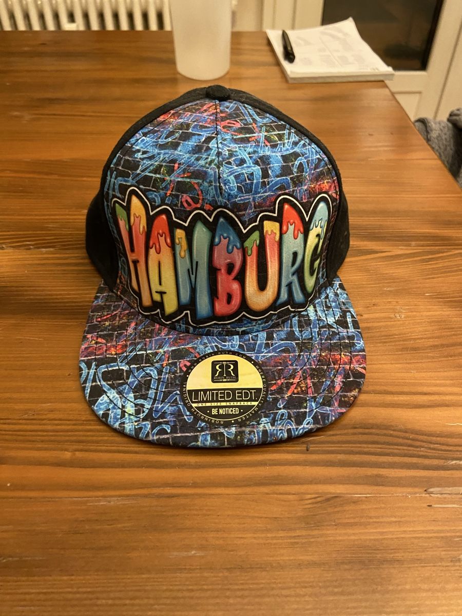 Altro in  Abbigliamento & Accessori: Coole Cap "Hamburg" von Robin Ruth Limited Edition – Usato da Basel venduto da joe_q99v