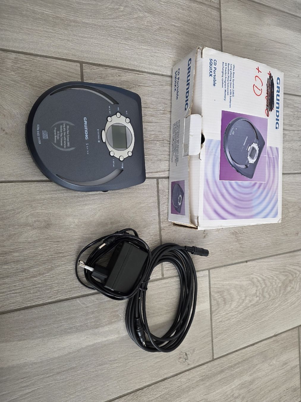 Grundig Lettore multimediale portatile: Grundig S quixx Discman – Usato da Dorf venduto da Echo_Elements 2