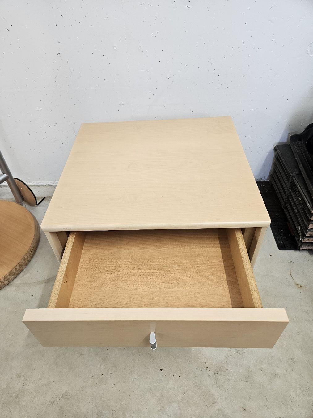 Comodini: Schöner Holznachttisch – Usato da Uster venduto da den_8x8r 2