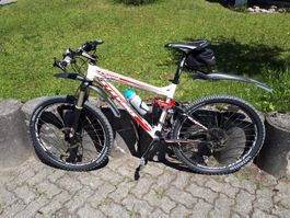 Stevens Fullys Mountainbike mit Schutzblechen guter Zustand