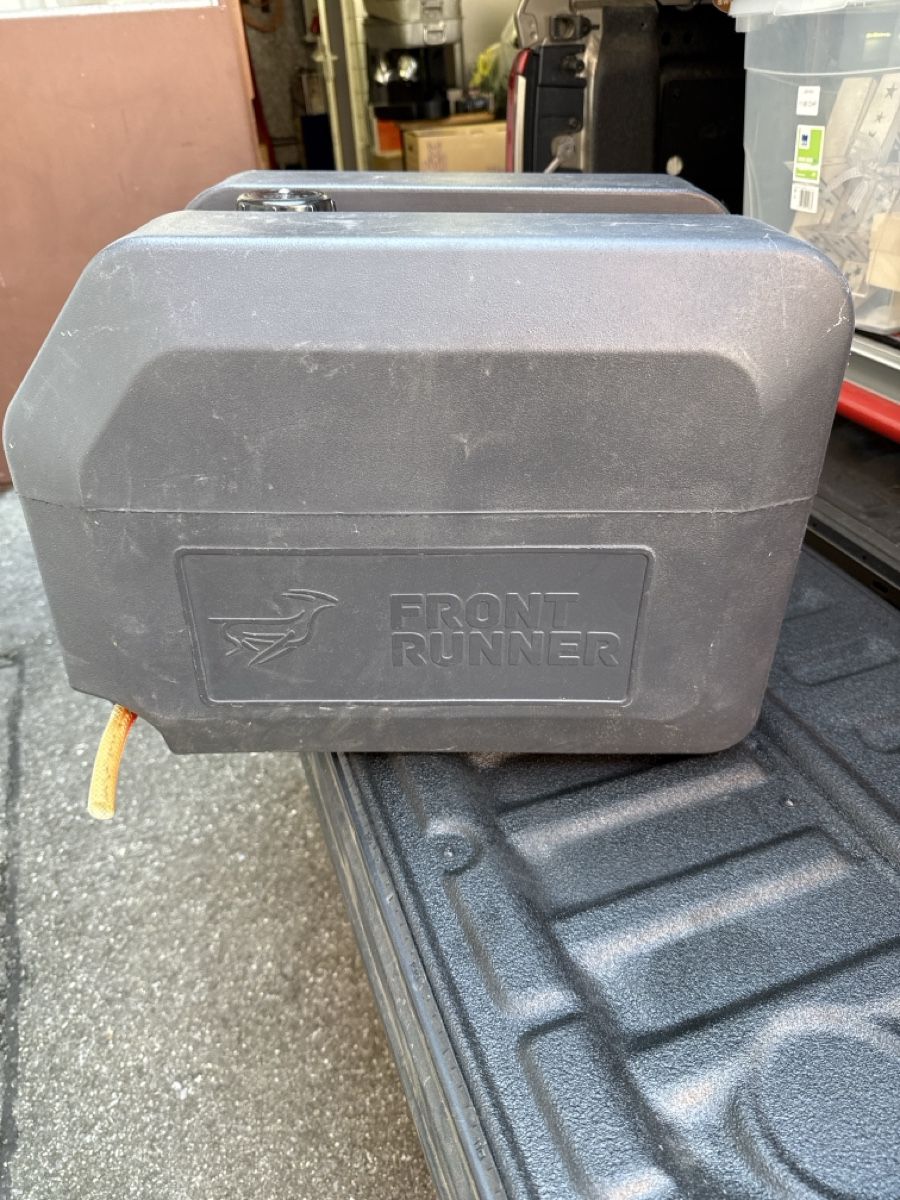 Abbeveratoi e trogoli: Front Runner Wassertank Gebrauchter Zustand – Usato da Krattigen venduto da Chasseur3 2