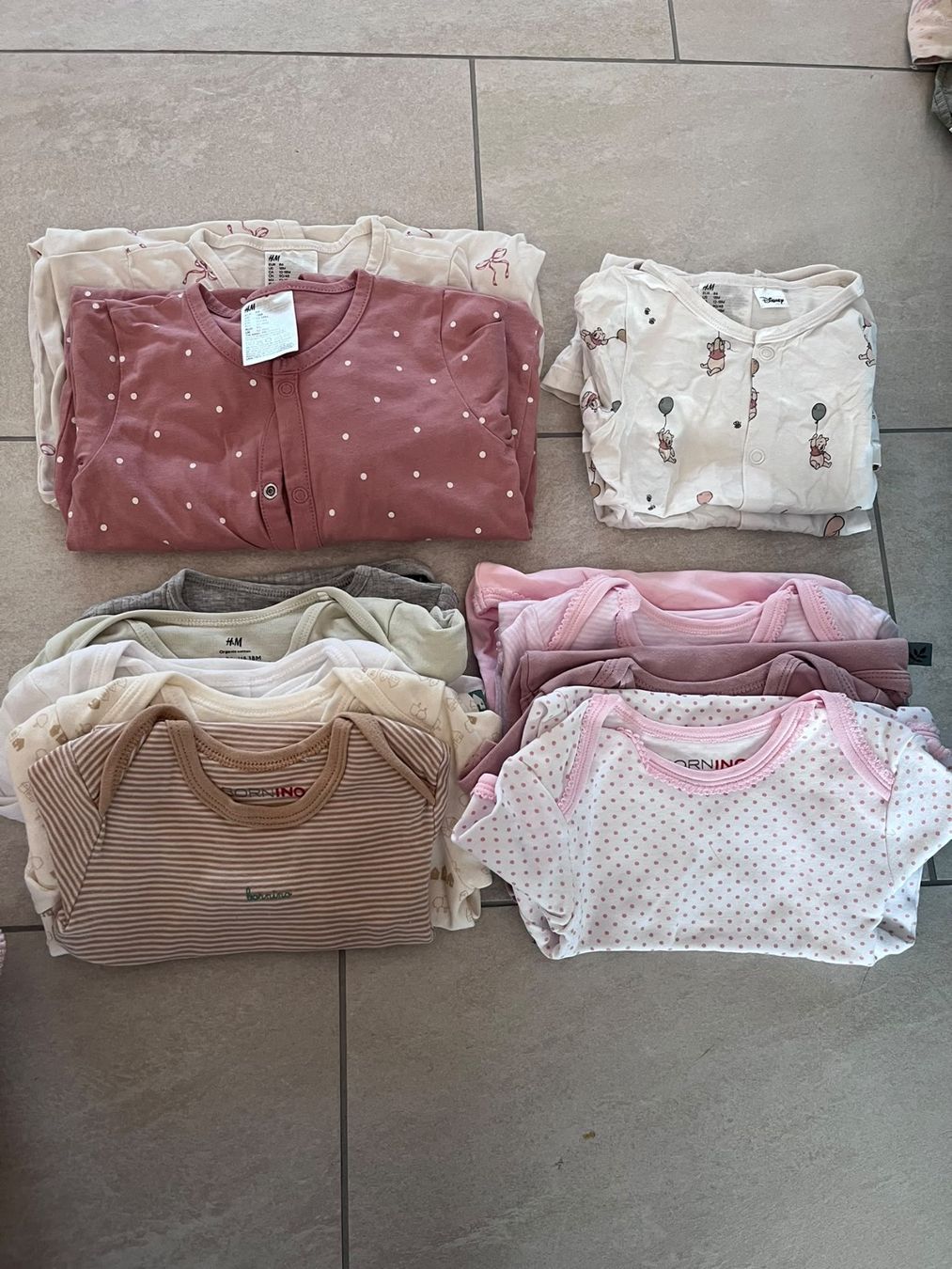 Lotti & Set di vestiti: Kleiderpaket Mädchen Gr. 86 – Usato da Rupperswil venduto da pqpwieur 2