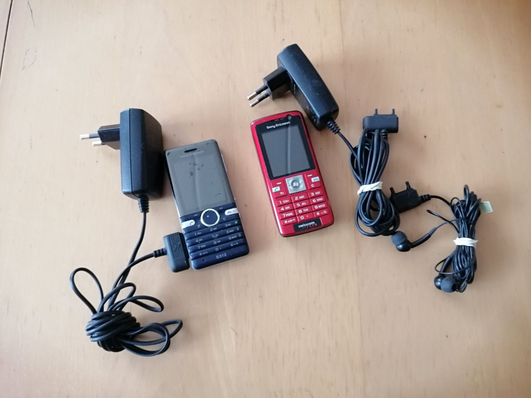 Ericsson Portables: Sony-Ericsson-Handys – D'occasion à Ennenda par Melru 2
