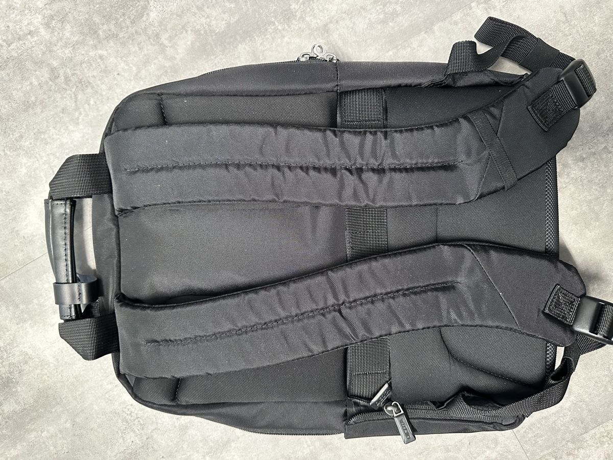 Zaini: Dicota Eco Slim Pro Rucksack, neuwertig, – Nuovo (secondo la descrizione) da Muttenz venduto da Tschulietta_105 2