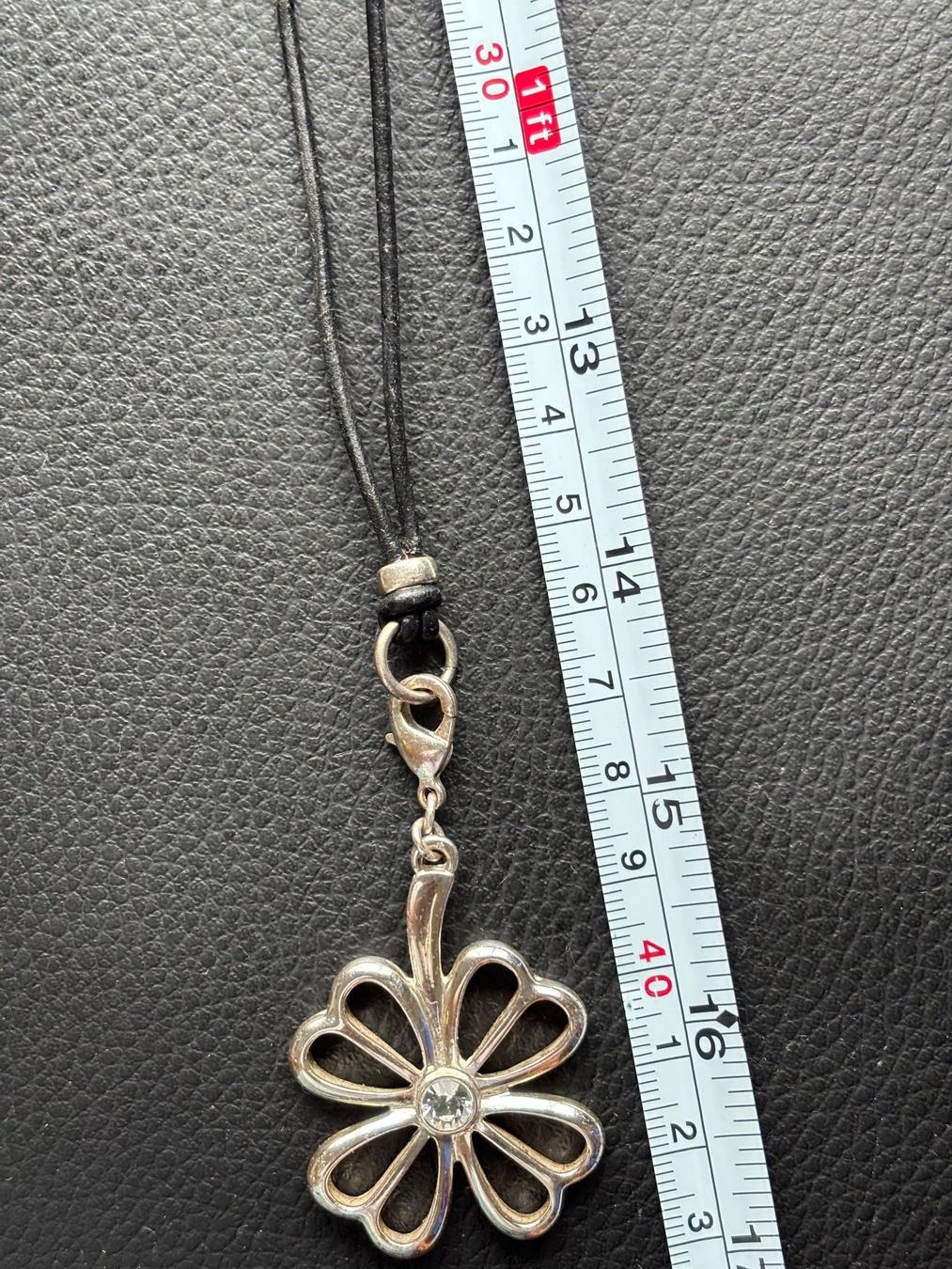 Ketten: Collier à pendentif Pilgrim  trèfle à quatre feuilles – Gebraucht aus Peseux von Cresus27 8