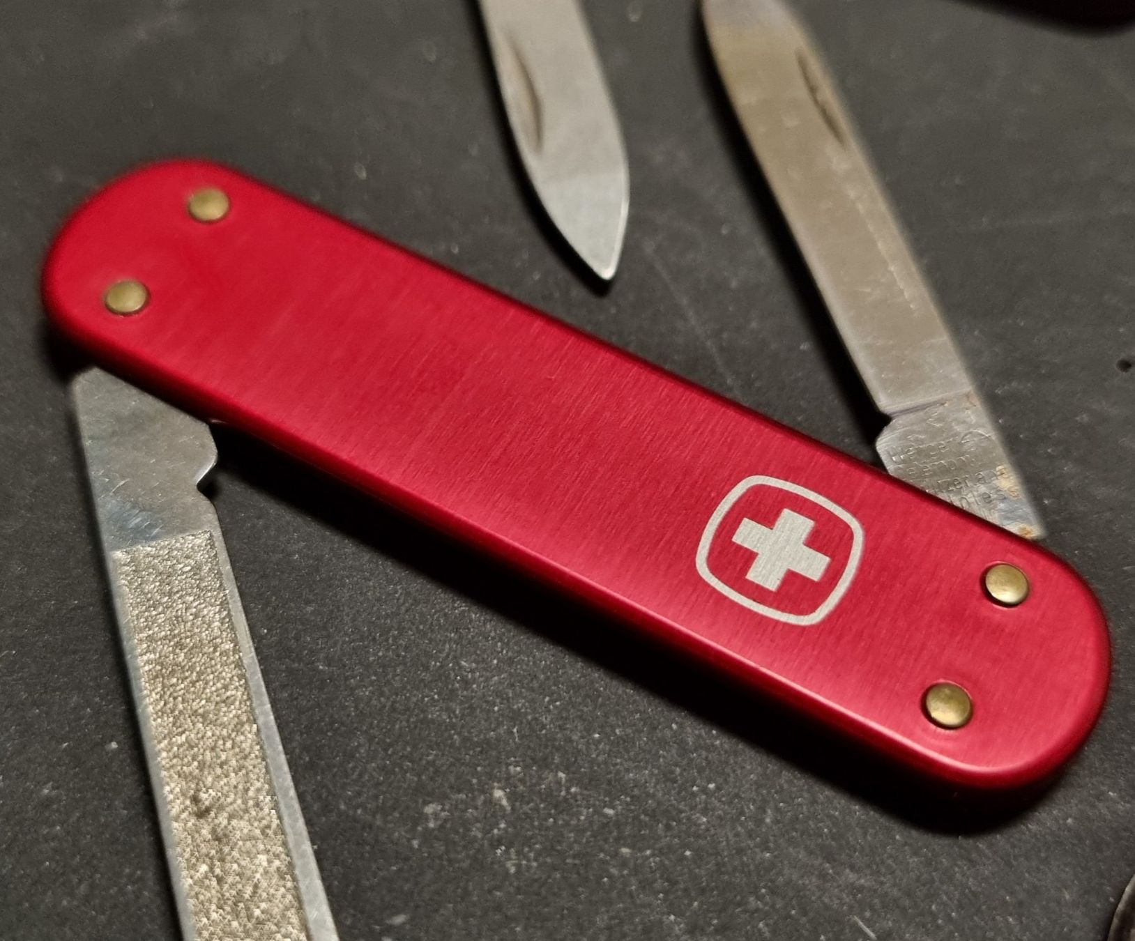Victorinox Coltelli tascabile: Victorinox collector retro – Usato da Prilly venduto da azm_t9nd 4