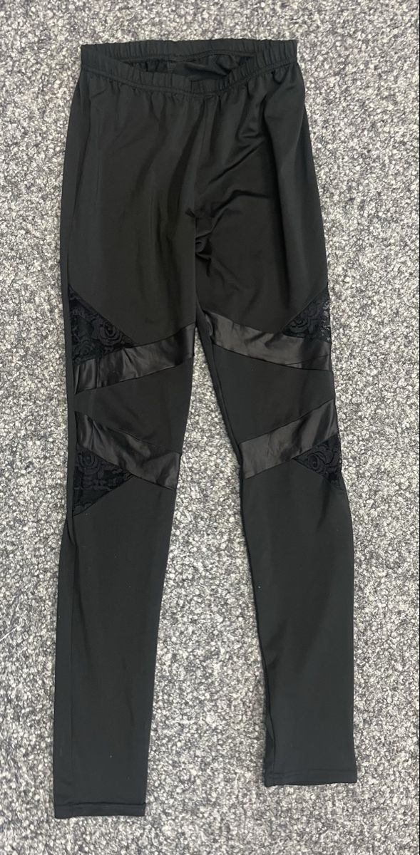 Leggings: Leggind Schwarz Spitze Grösse M Neu – Nuovo (secondo la descrizione) da Au ZH venduto da Jaggy4