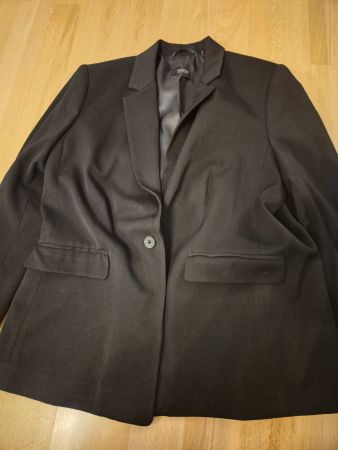 Blazer Gr. 44 von C&A kurz schwarz